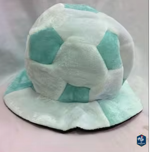 Chapeau Football foot