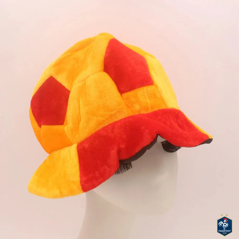 Chapeau Football foot
