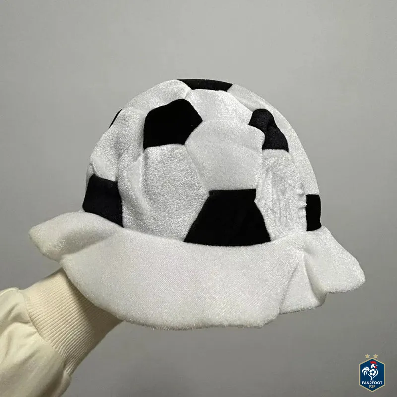 Chapeau Football foot
